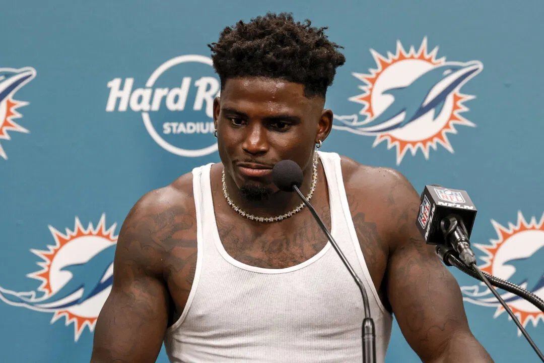 tyreek hill net worth