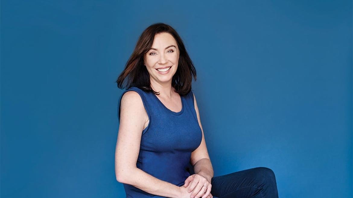 stephanie courtney net worth